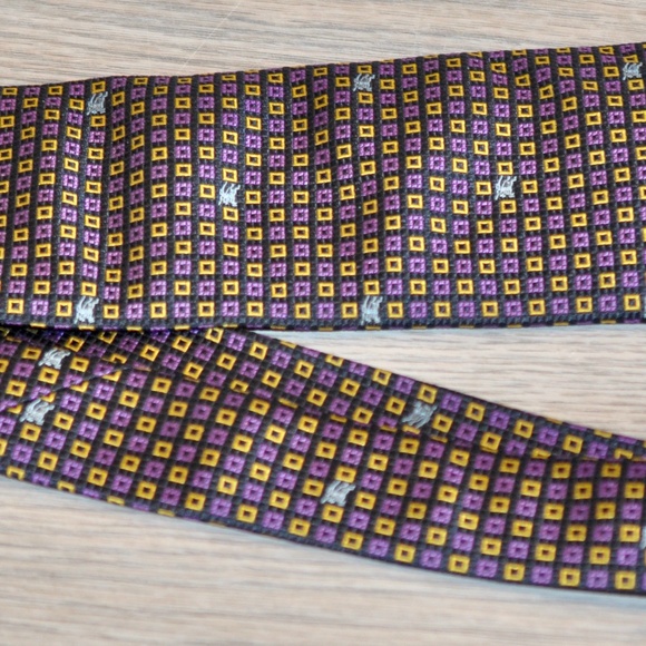 BURBERRY LONDON tie 100% Silk Square dots Woven in Italy Designer - Picture 1 of 4